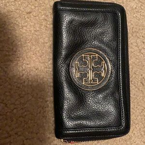 Tory Burch wallet